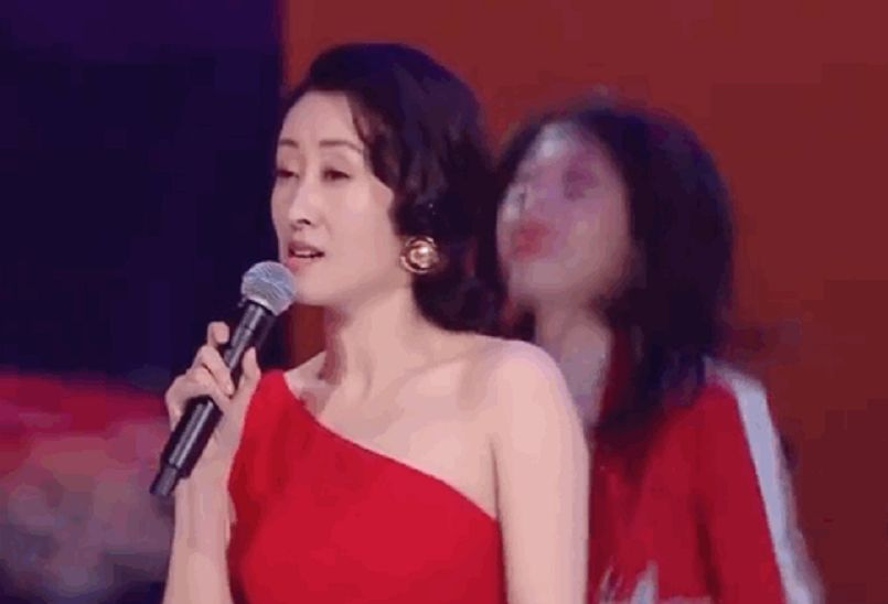 55盛典绝了，王心凌明道时隔16年合体，郎朗吉娜四手联弹燃爆全场