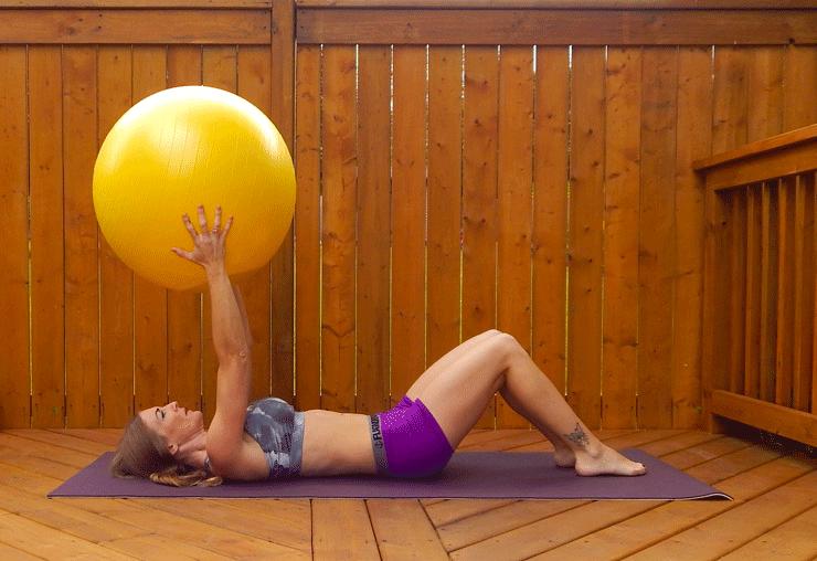 这组超火的球瑜伽,坚持1周后,腰细了,屁股也翘了