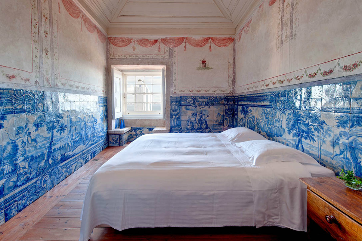 christianlouboutin粉色华伦天奴,christianlouboutin设计过的鞋子