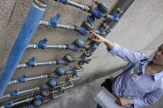 水表玻璃坏了怎样换视频,维修水表的玻璃多少钱