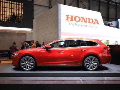 东瀛宝马马自达6,马自达6旅行版试驾视频