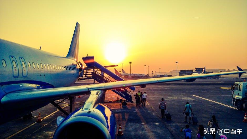 旧时代的晚上?这届年轻人,投诉都不找315了…