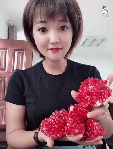 云南突尼斯软籽石榴爆汁不吐籽,甘甜爆汁突尼斯软籽石榴