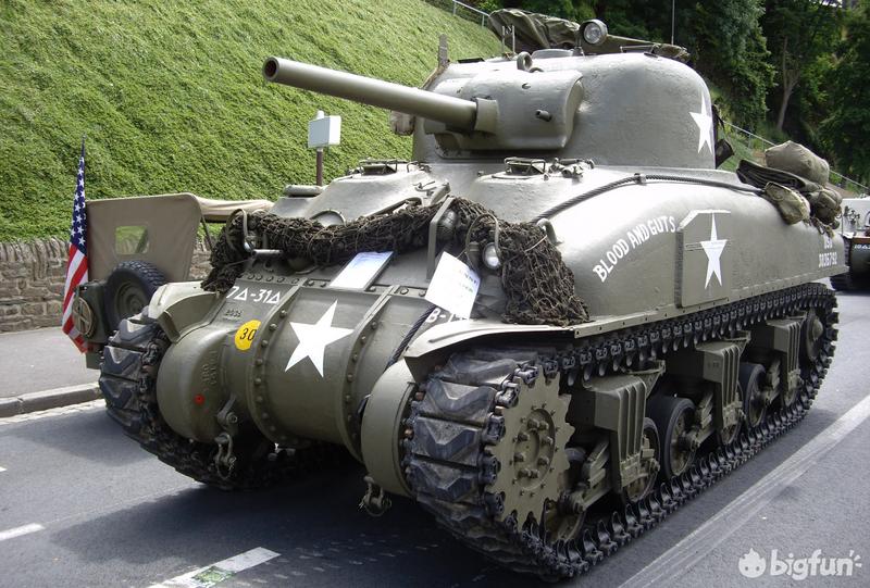 中国新型35毫米自行高炮,世界上第一款自行高炮