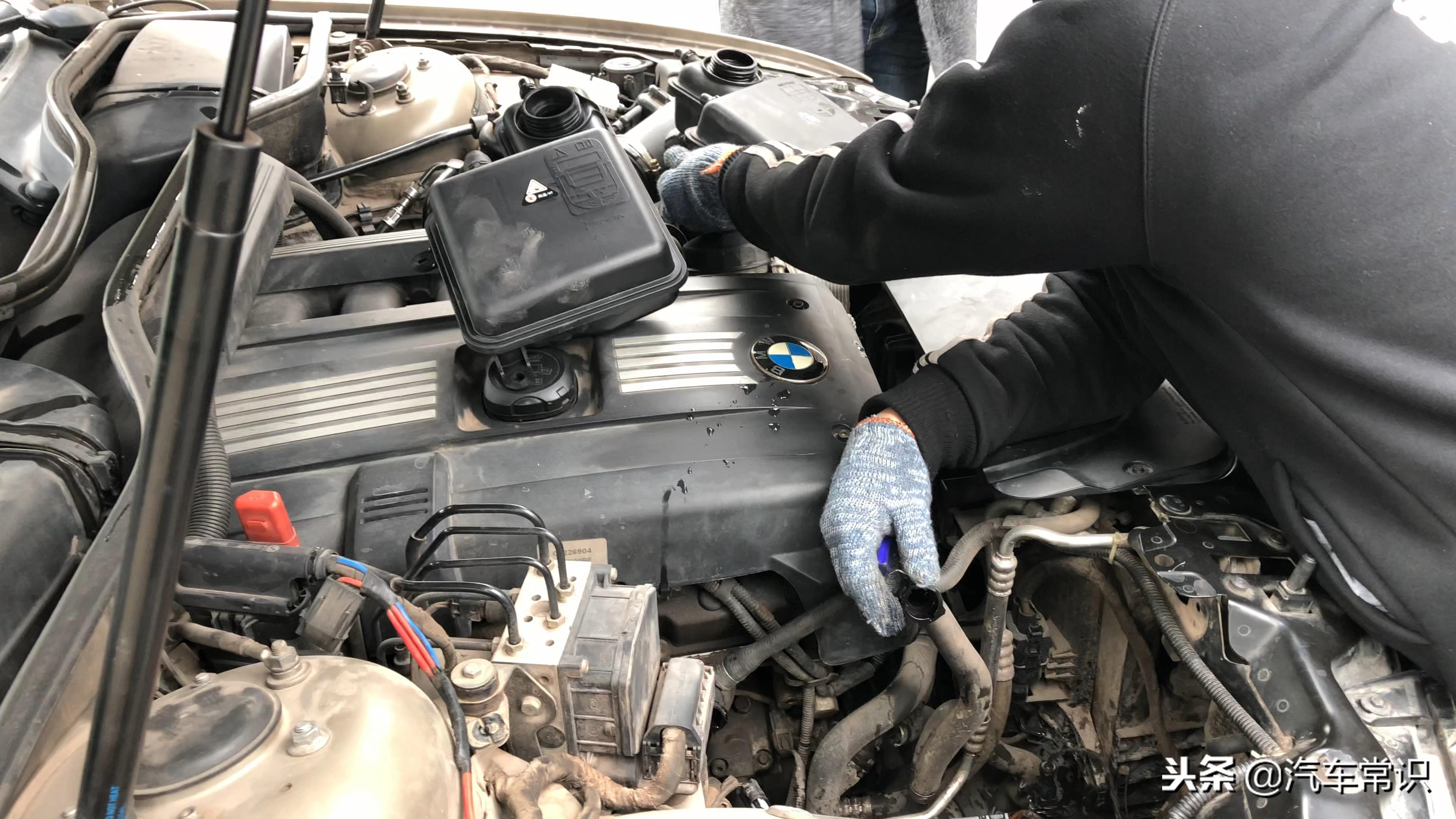 发动机水堵漏水需要全部更换吗,发动机水箱漏水最快的修补方法