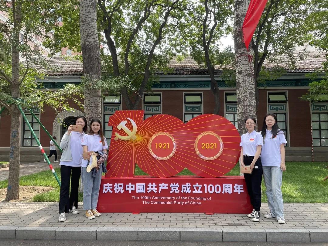 浙大学霸寝室四位姑娘全部保研,北科大学霸宿舍全员保研