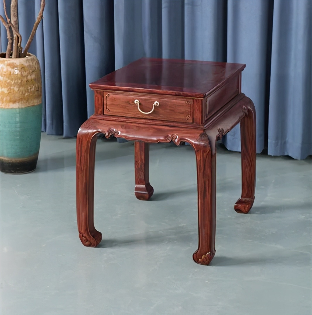 卷书沙发客厅效果,卷书款沙发适合中式风格吗