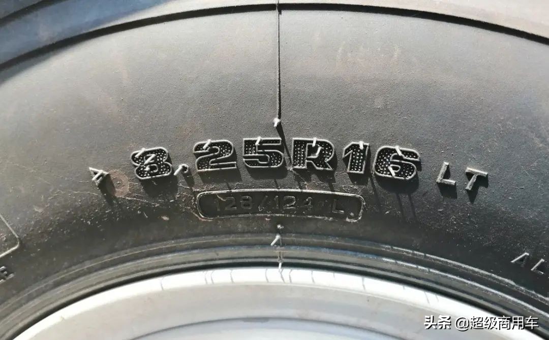 4米2轻卡走高速和国道哪个划算,4.2米轻卡高速翻车