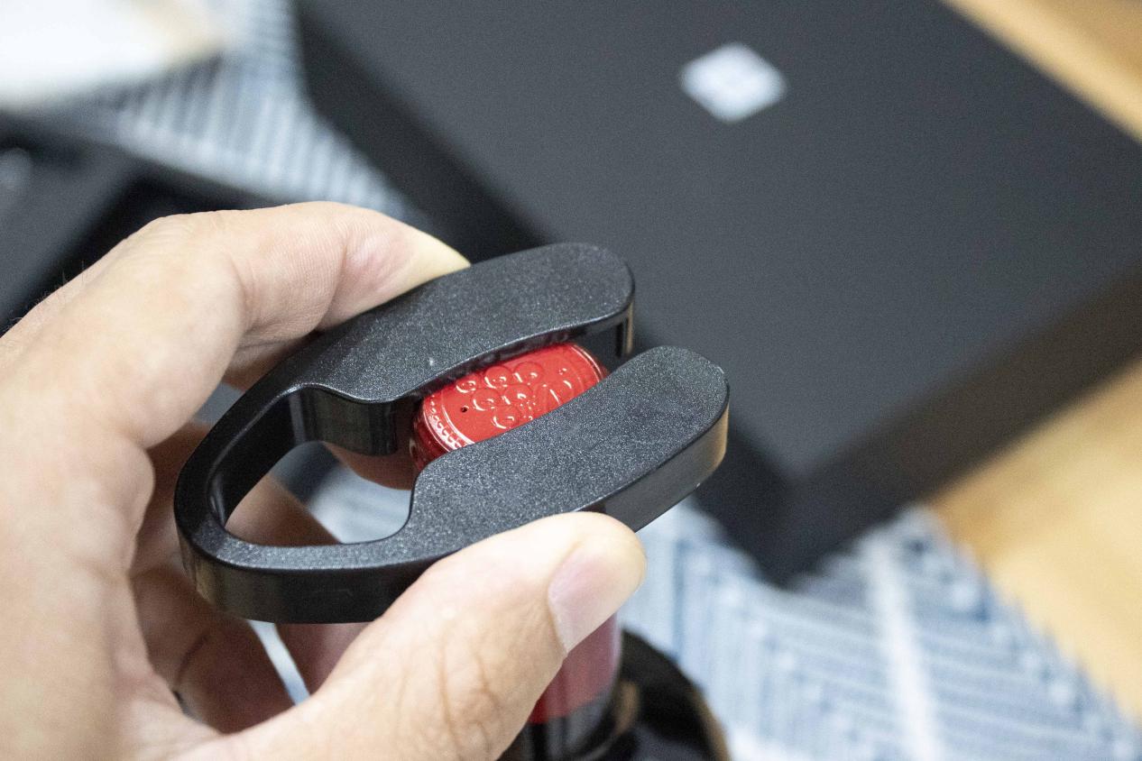 便携式红酒开瓶器,轻轻按一下立马开瓶