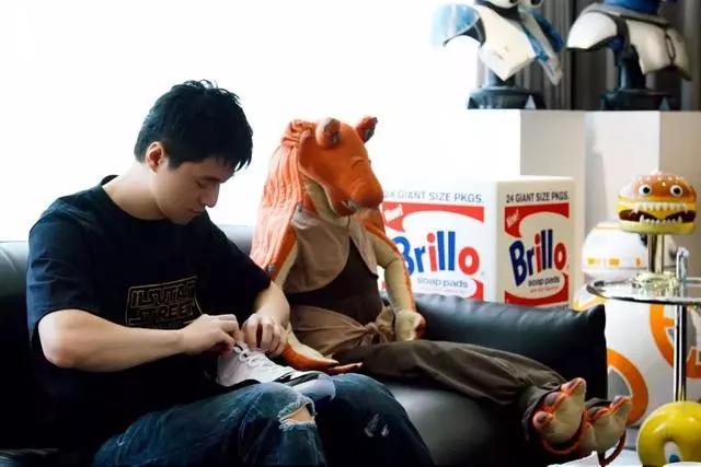 潮眼te丨杭州80后，200㎡家里收藏上千件玩具，最贵一件价值百万