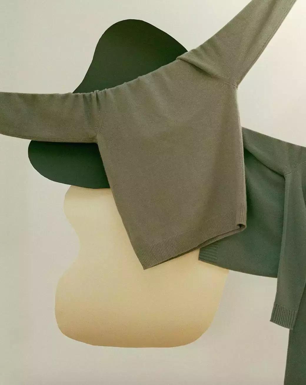 想要冬天穿出高级感,冬天围巾这样系简单又时尚好喜欢