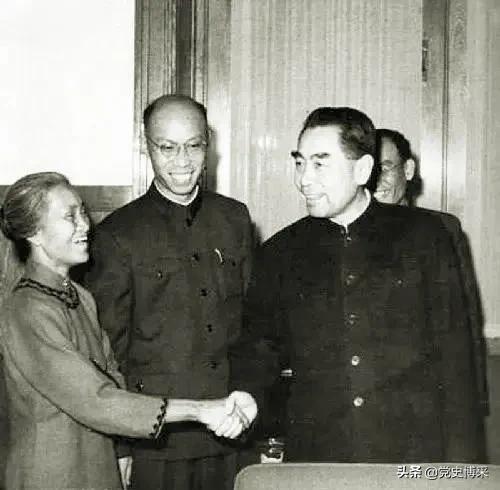 妇科医学泰斗、基督教徒林巧稚想要加入*产党共**,周恩来劝说:你留在*党**外,能起到*党**内起不到的作用