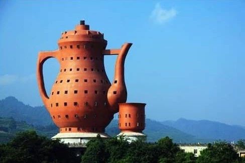 许家印120亿打造莲花形足球场,许家印恒大足球专业足球场