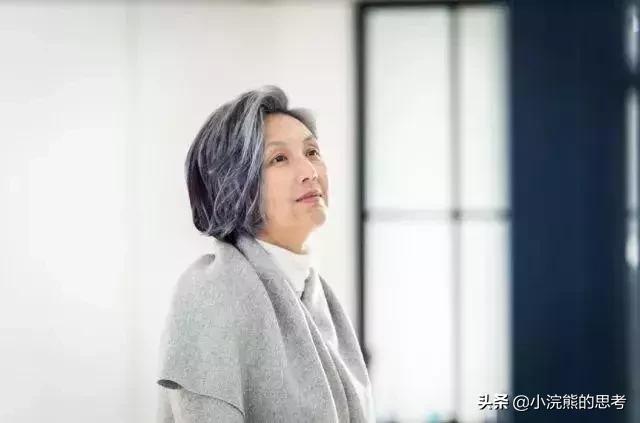 45岁杨千嬅图片大全,杨千嬅49岁