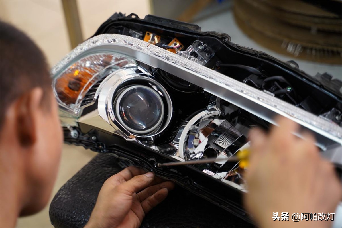 汉兰达卤素灯改led灯有必要吗,广州汉兰达改灯光多少钱