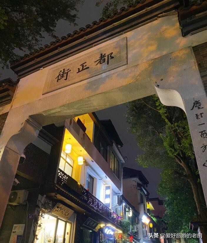 长沙24小时夜宵大排档一条街,长沙有哪些夜市可以摆夜宵