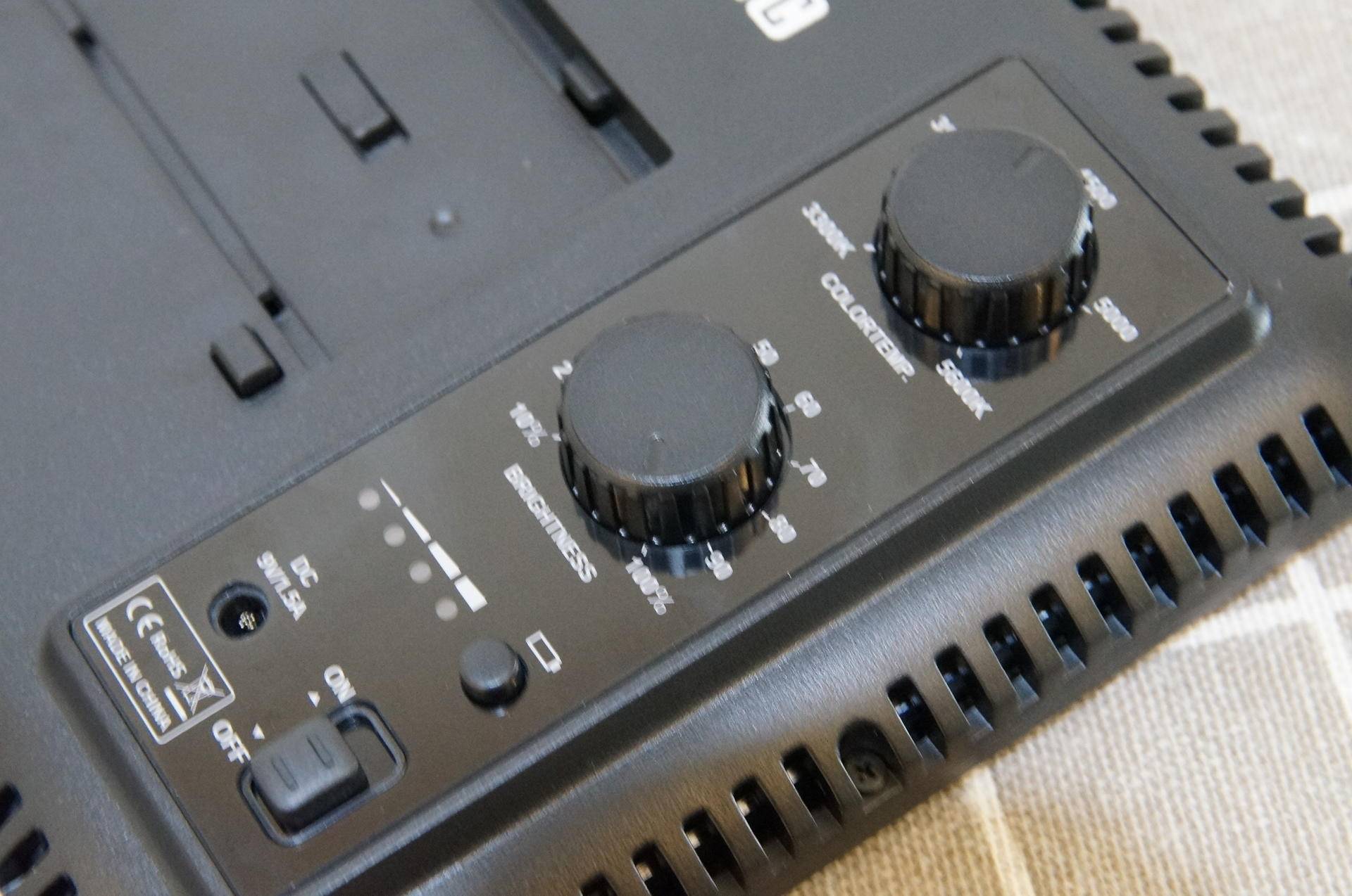 新手入坑摄影推荐,摄影入门必买配件