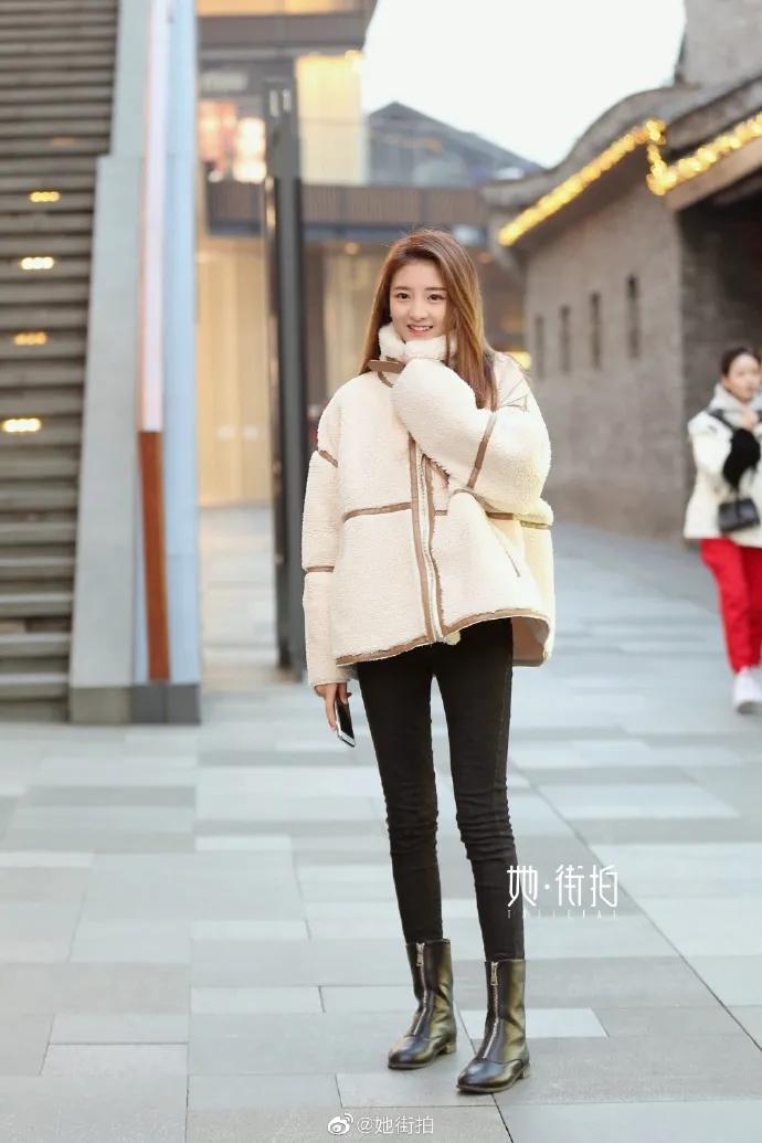 大冬天别露脚踝今年流行怎么穿,秋冬不要再露脚踝了