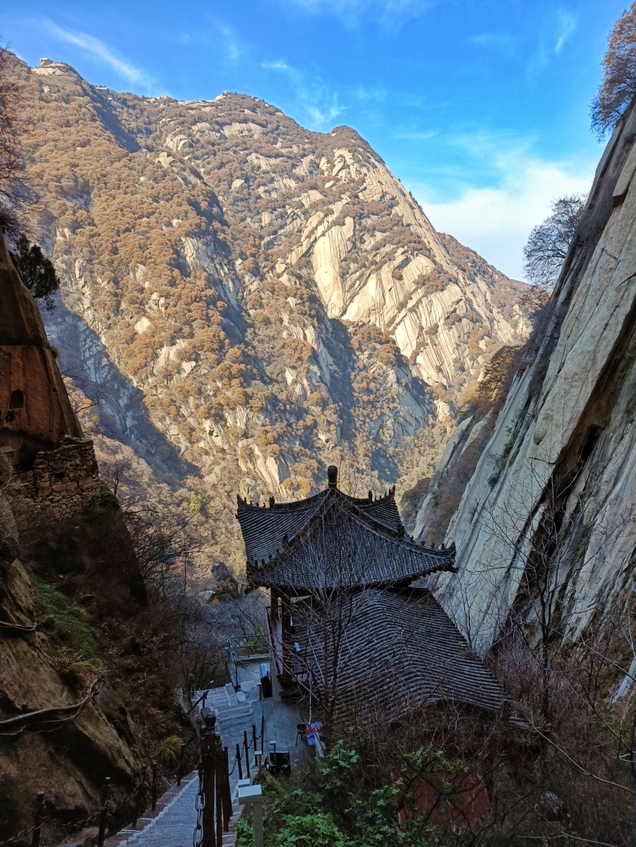 华山二日游登山攻略路线图,陕西自由行夜爬华山