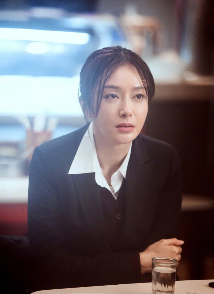 有没有细软塌发质小姐姐专用的洗发露?