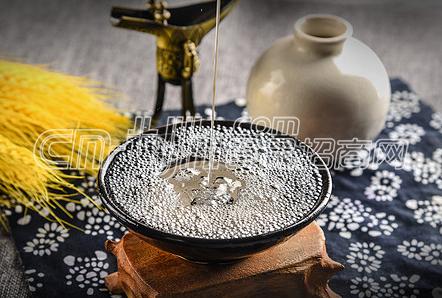 投资小回报高的创业项目,白水杜康酒代理让你创造财富之路