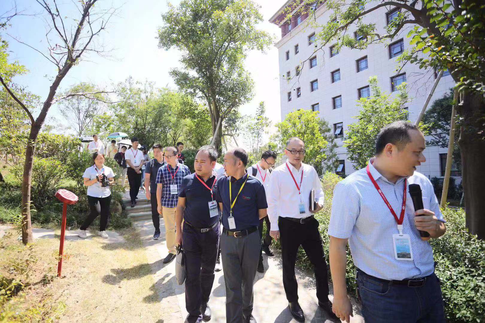 全国网络媒体记者齐聚天津,全国主流媒体记者聚焦东湖