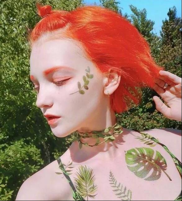 看完也想染发了，乌克兰少女Katie发色新奇，好惊艳