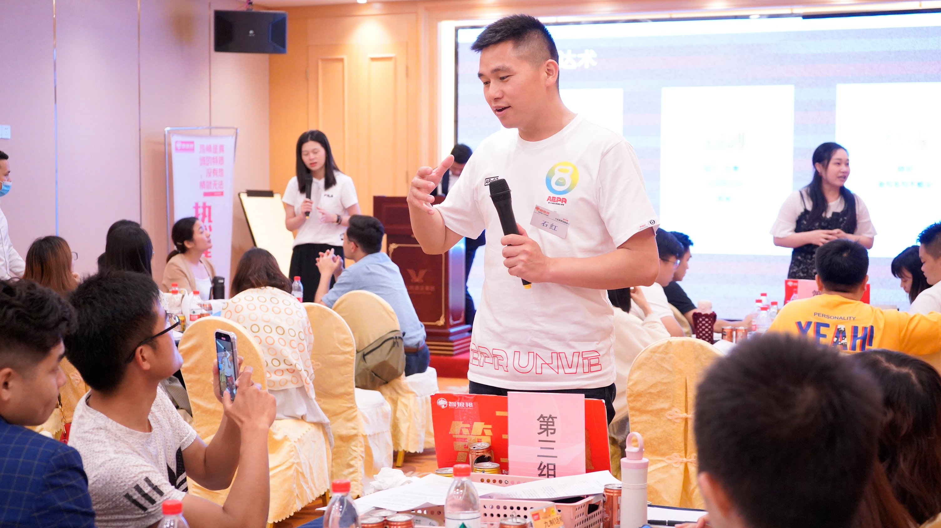 一个简单实用的演讲技巧,7个演讲口才训练方法