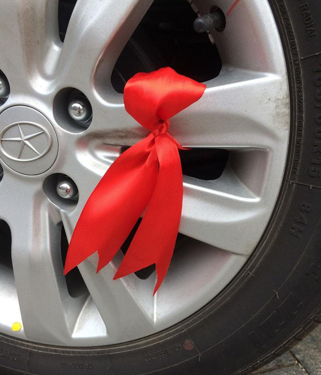 一块小红布,一块儿小红布