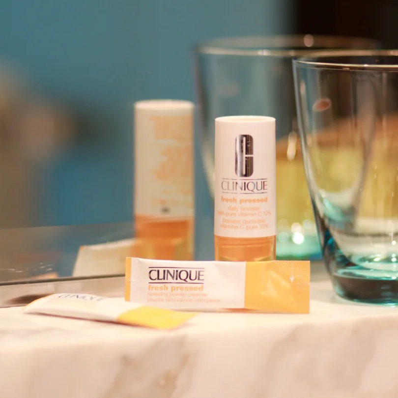 欧缇丽美白淡斑精华测评,修丽可色修精华和sk2美白精华