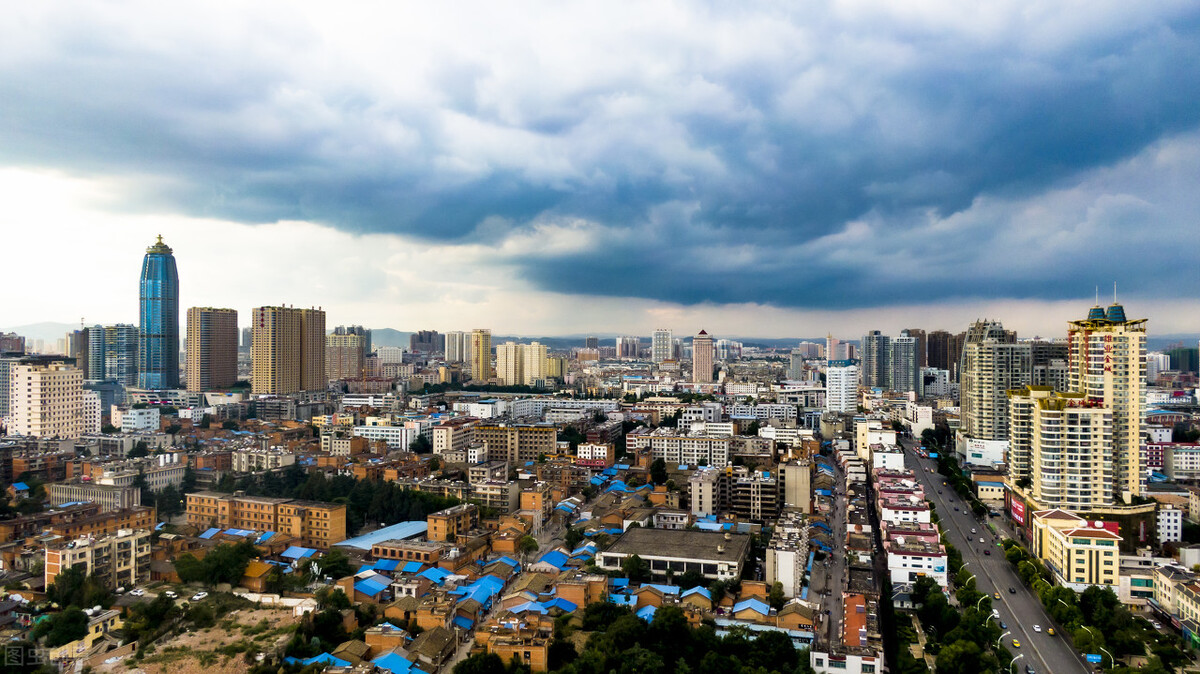 中央确定昆明特大城市,滇东曲靖玉溪红河昭通为省会付出了什么?