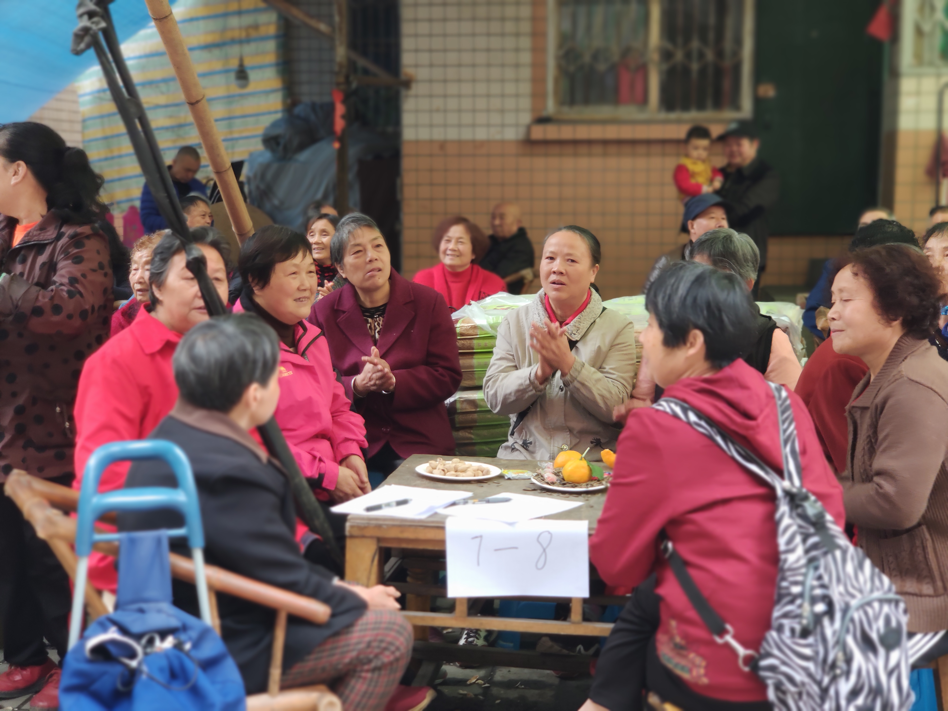 重阳敬老温暖空巢老人,社区老人情暖重阳活动