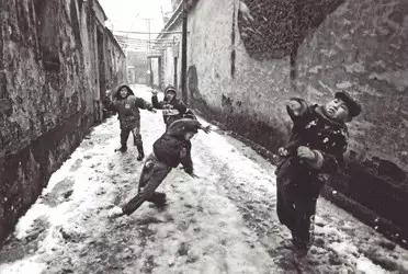 小时候家里没有暖气,小时候没暖气