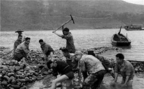 中国著名桥梁大桥,中国第一座现代化大桥是谁设计的