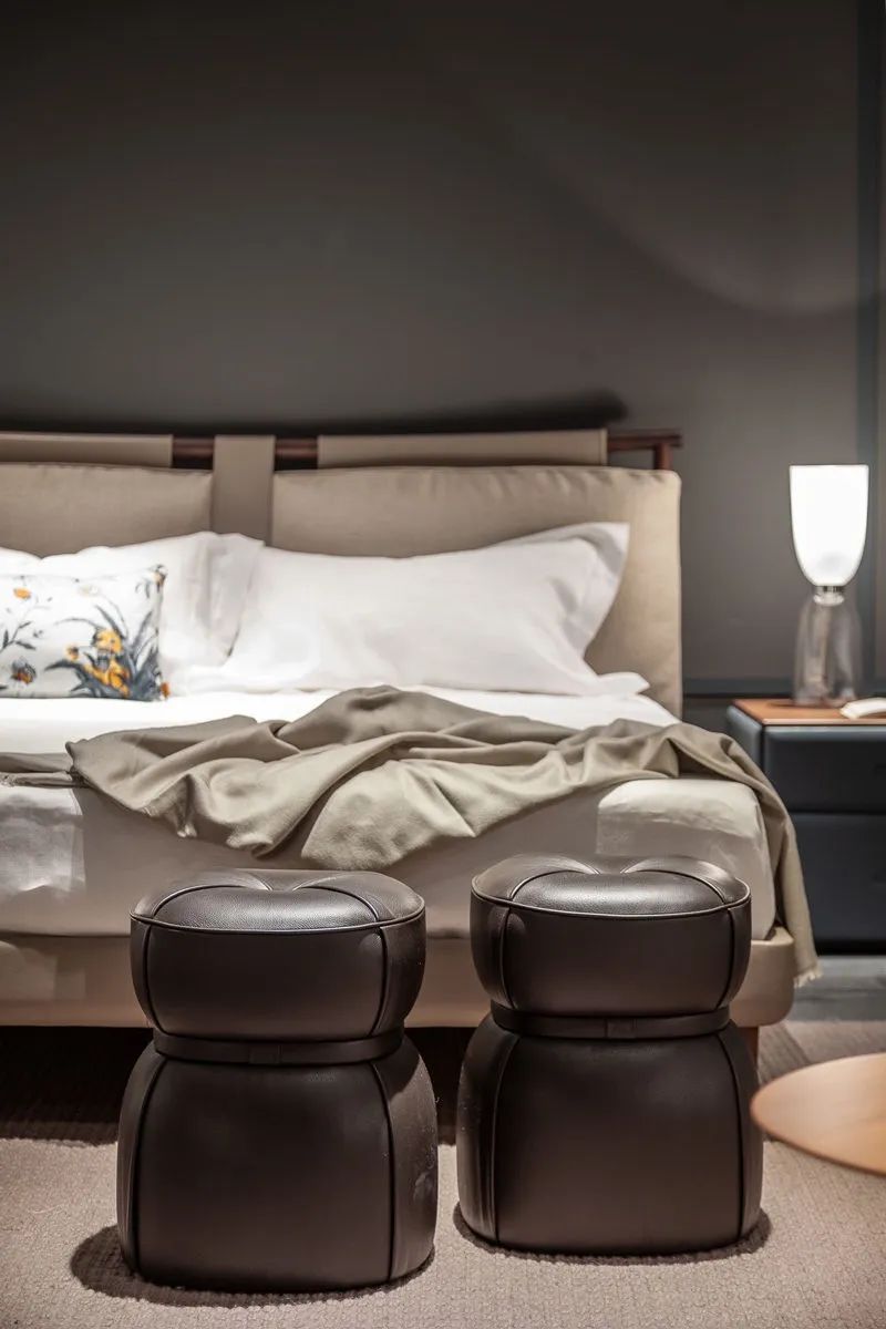 卧室床柜一体效果图,现代简约卧室家具全套