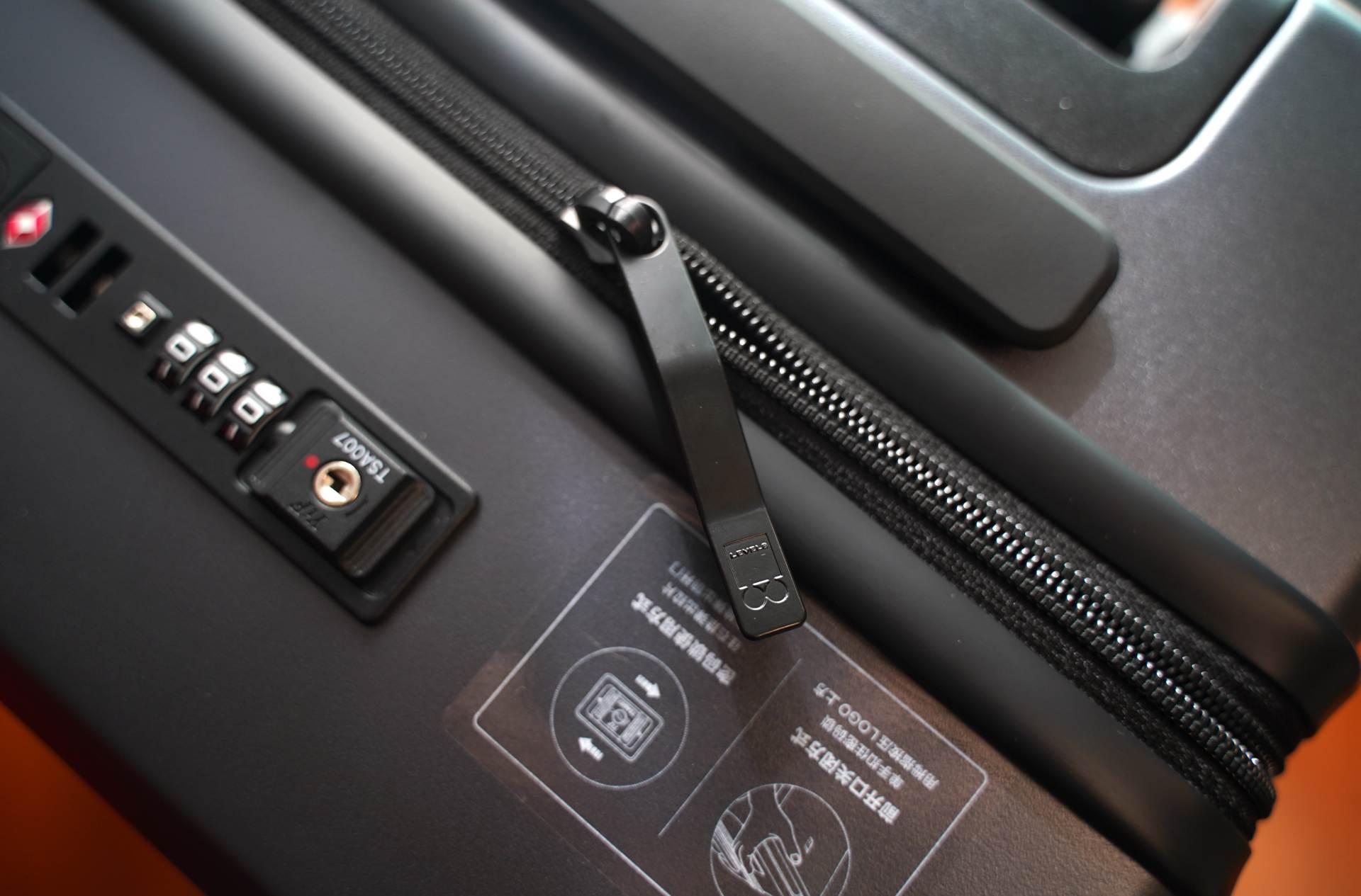 地平线8号登机箱值不值得买,地平线8号行李箱测评全部视频