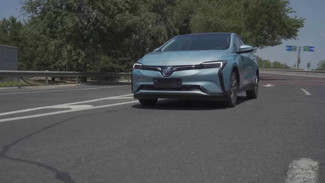 大v和大v,别克的驾驶感受比大众怎么样