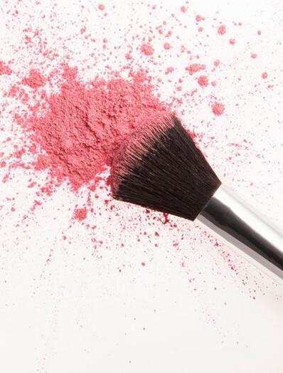 新手化妆需要使用什么样的化妆刷,化妆刷的认识与使用方法