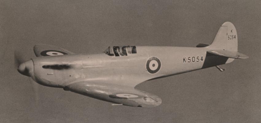 喷火式单翼战斗机,英国闪电mk5型喷气式战斗机