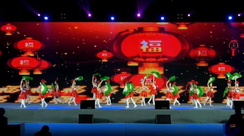 2019首届鹏飞乐公益春晚在京启幕