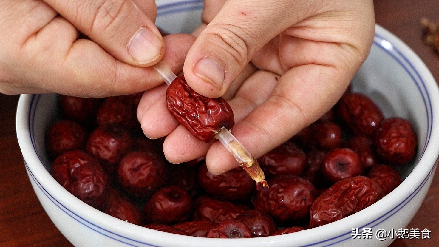 红枣怎样做才会给9岁小孩补血,红枣怎么做给宝宝吃