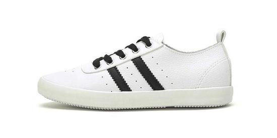 潮得都快不认识了，这还是回力吗？