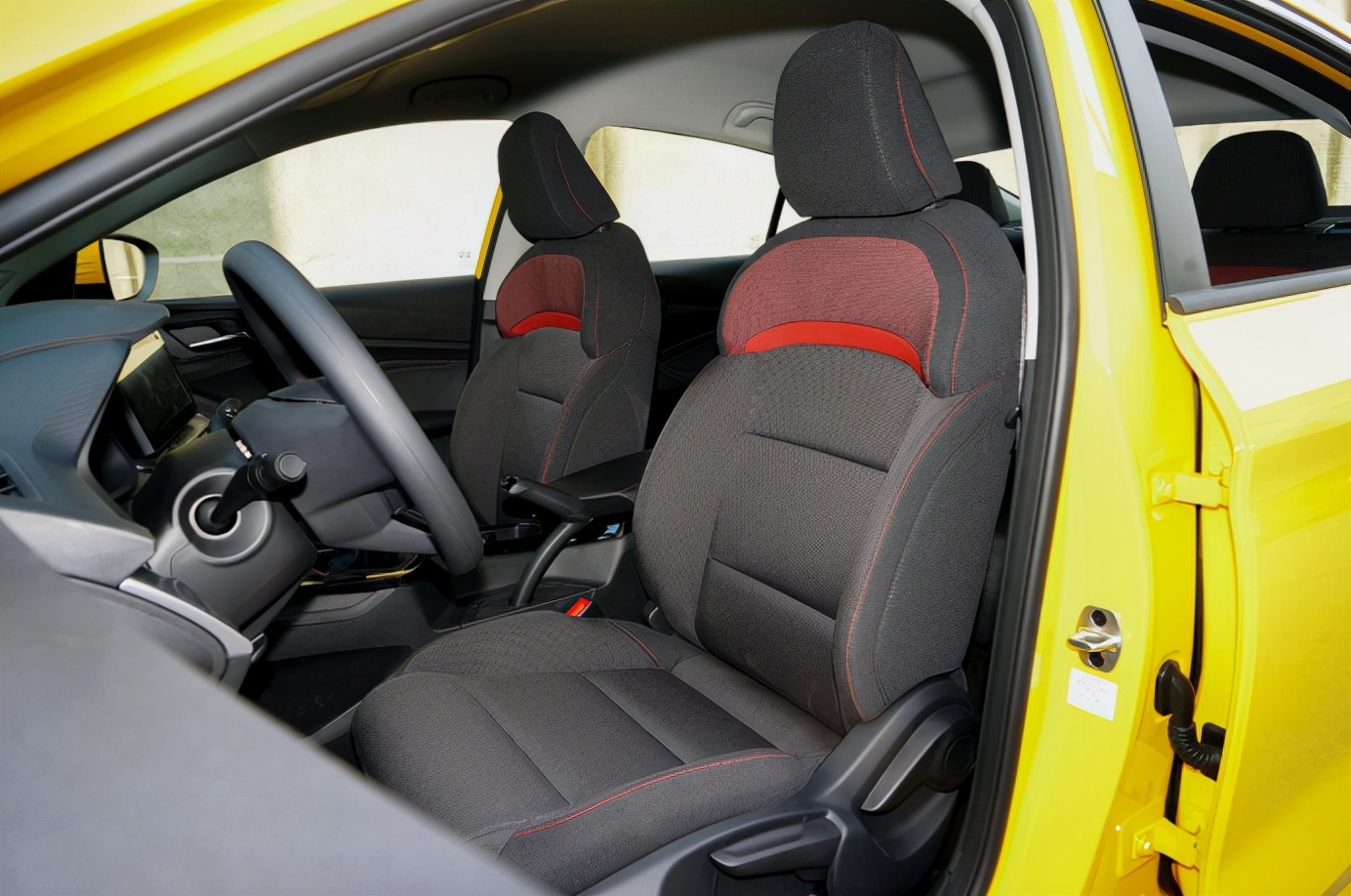 工薪族买什么车性价比高,工薪族最适合的几款车