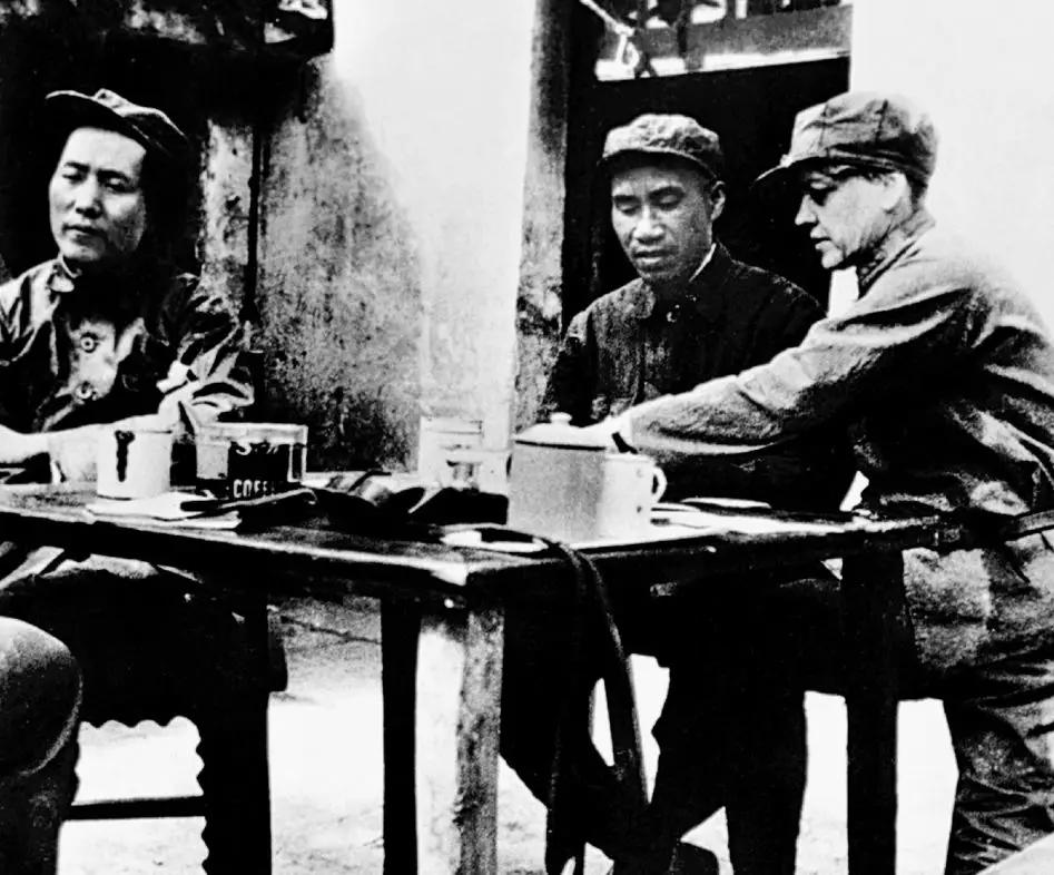 126张照片缅怀毛主席一生!