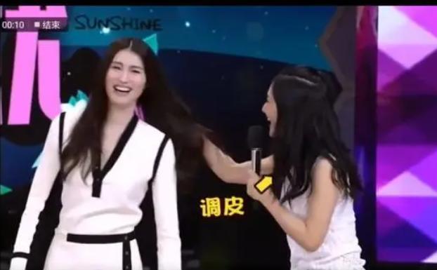 谢娜低谷经历,谢娜事业为何走入低谷