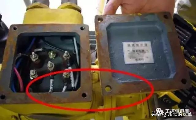 12类电气设备,12个漏电保护器用多大的电箱