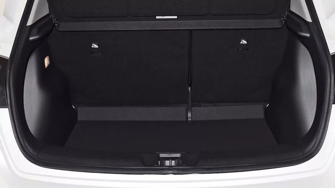 东风日产骐达：价格高一点，但空间告诉你值得！「快车体验043」