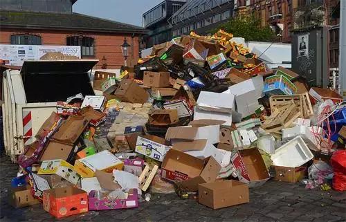 被借呗花呗毁掉的年轻人,当代年轻人花呗借呗过度消费