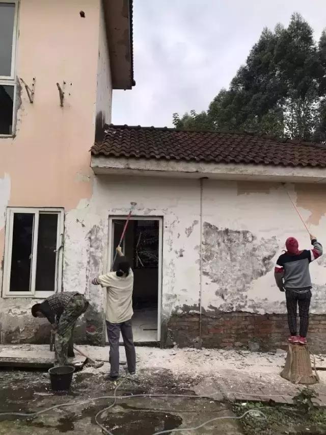 90后小伙花100万造房子,90后小伙花几千元装修500个平方