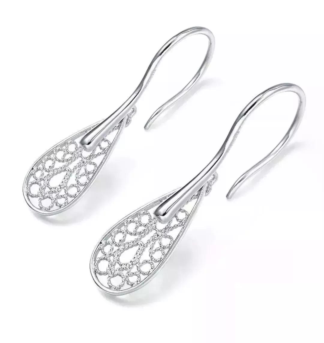 买珠宝首饰认准印记不踩坑,市民购买的首饰没有印记